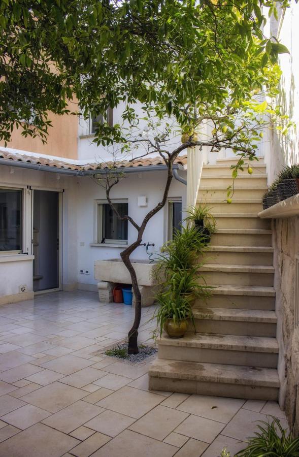 Amata Casa Apartment Muro Leccese Exterior photo